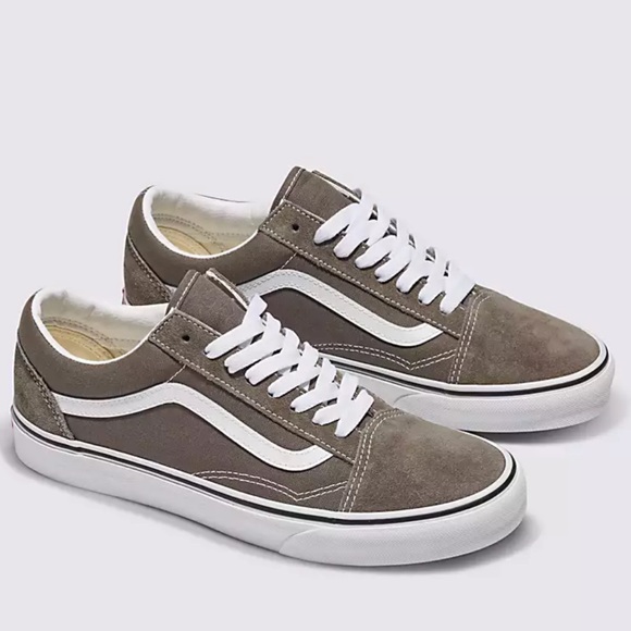 Vans WMNS Old Skool
Color Theory Bungee Cord
VN0005UF9JC
Sneakers - Picture 9 of 16